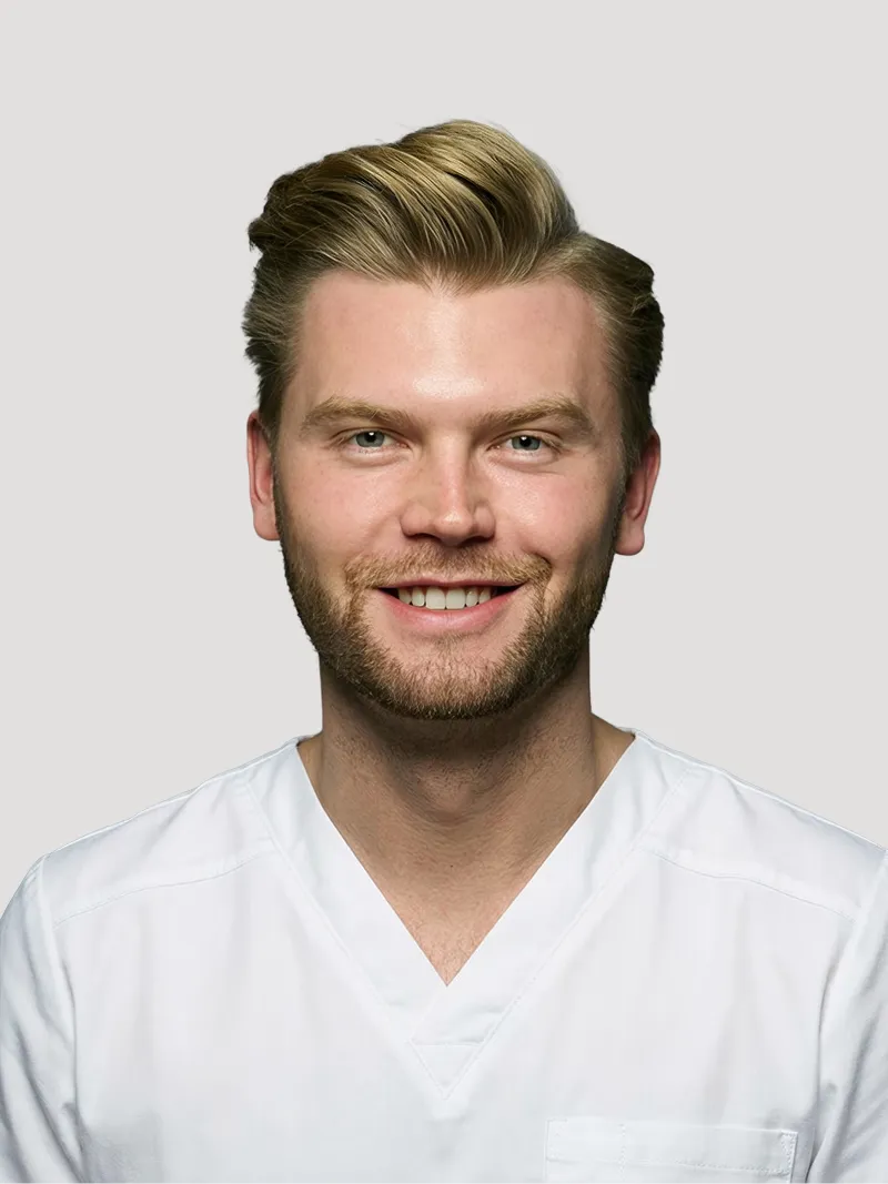 Portrait de Malte Schmelter, dermatologue en chef (Dr. med.)