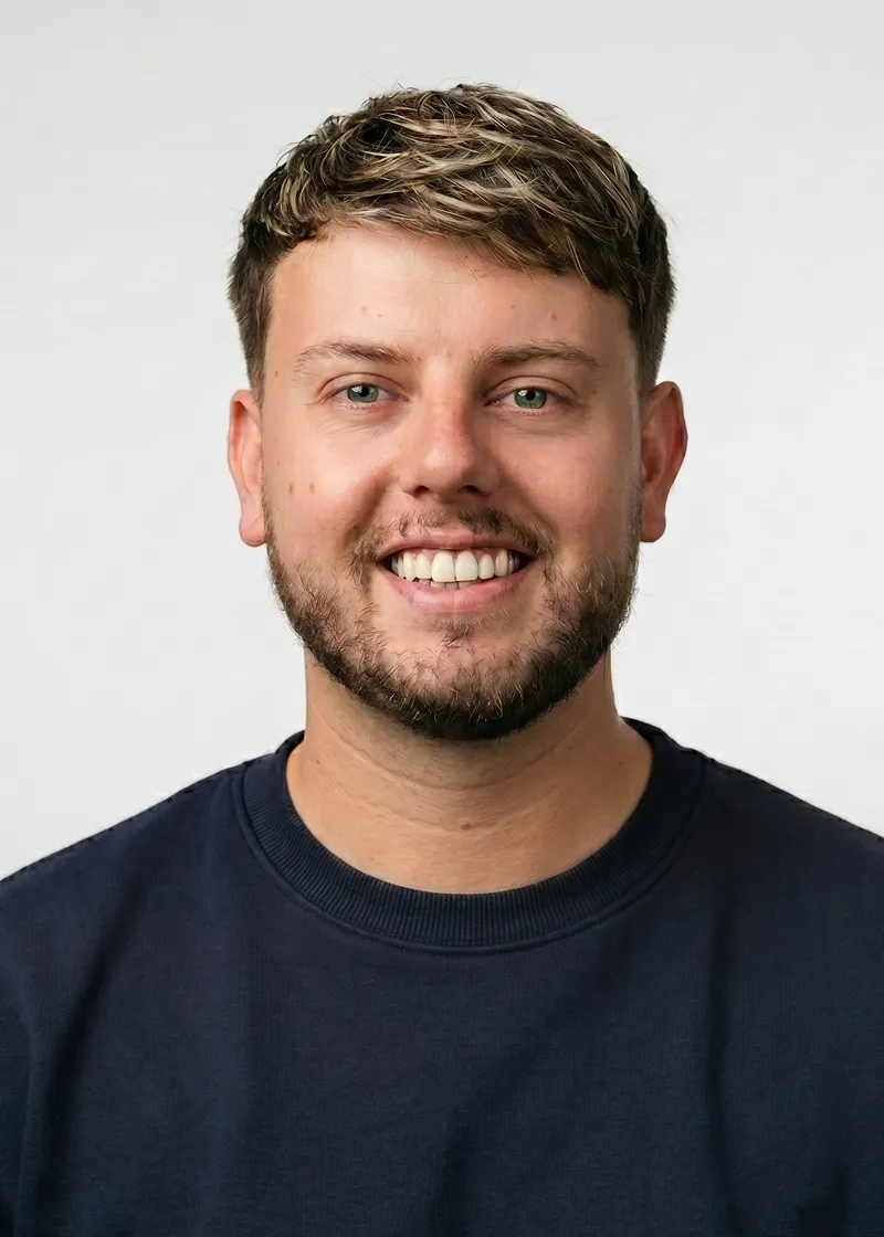 Porträt von Kasey Elliott, Design Lead von Everyman Health